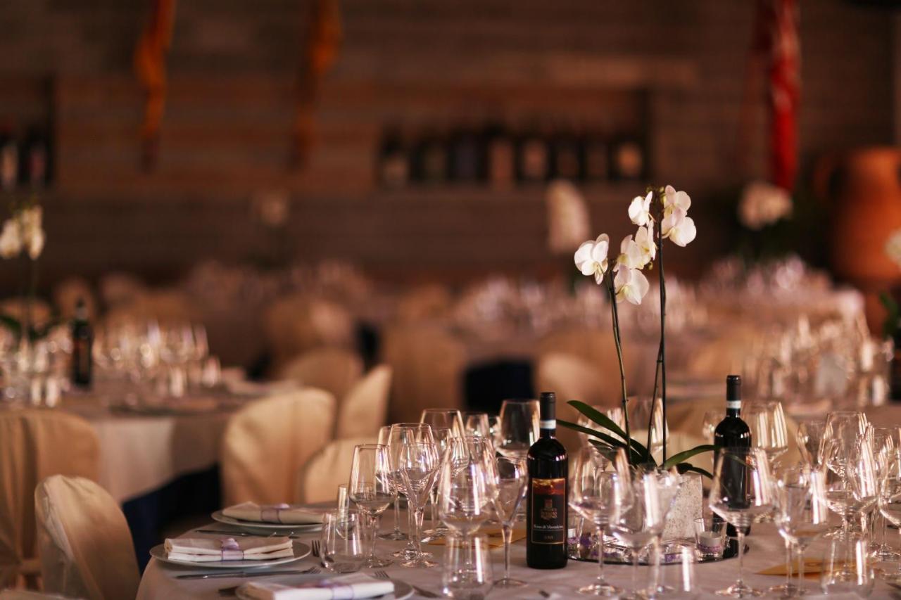 Hotel Ristorante Al Brunello Di Монтальчино Екстер'єр фото